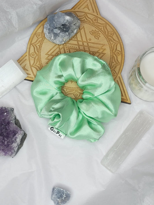 Satin menthe scrunchies